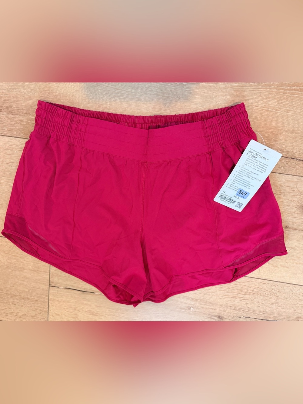 Lululemon Hotty Hot HR Short 4” Lined